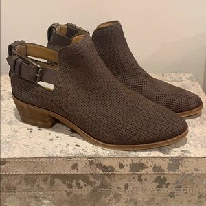 Brown suede Dolce Vita booties